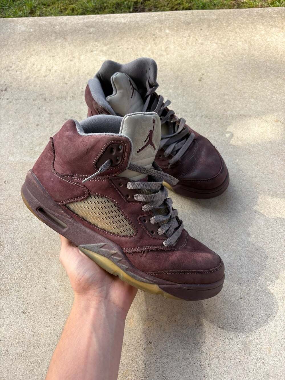 Jordan Air Jordan 5 Retro Burgundy Sneakers Size 10